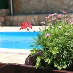 아파트 Petricic With Swimming Pool Ičići