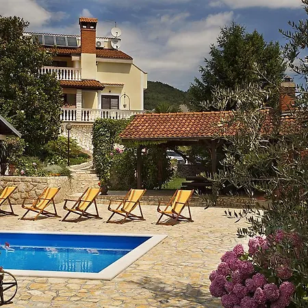 Petricic With Swimming Pool Apartment Icici