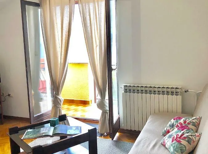Apartament Petricic With Swimming Pool Ičići